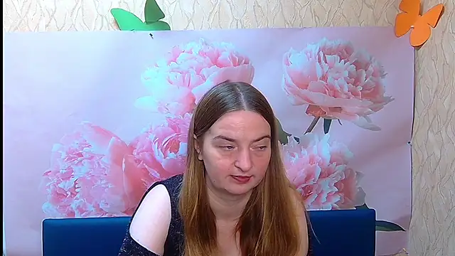 FreyaDak online show from 10-06-25, 05:10