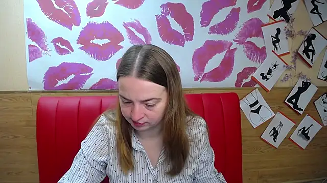 FreyaDak online show from 10-18-25, 05:10