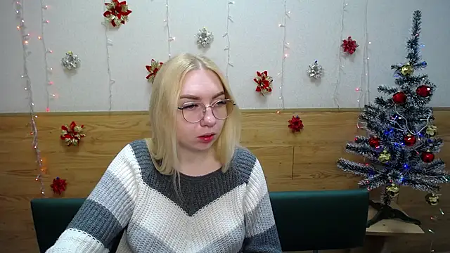 BeatriceFly online show from 12-29-24, 06:14