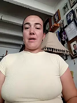 skayhot  online show from 02-05-25, 01:33