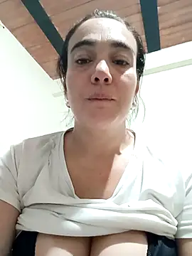 skayhot  online show from 02-20-25, 01:14