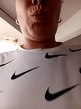 skayhot  online show from 03-13-25, 01:29