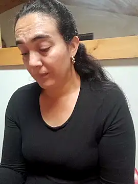 skayhot  online show from 10-15-25, 01:55