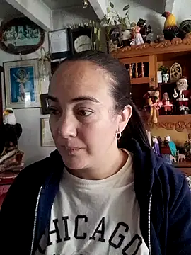 skayhot  online show from 12-15-25, 01:15