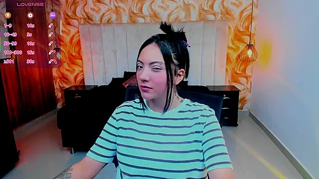 Snapshot of miichael_black chatting on 07-12-26, 06:32 miichael black online show from 07-12-26, 06:32