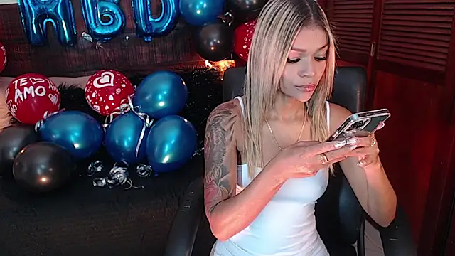 Celeste sanz online show from 02-23-25, 05:07