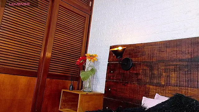 Celeste sanz online show from 10-09-25, 10:57