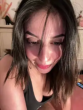 Snapshot of Hot_malak chatting on 12-14-24, 01:17 Hot malak online show from 12-14-24, 01:17