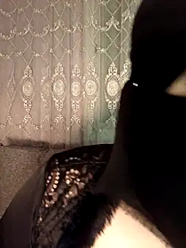 Cat Sharisa online show from 01-13-26, 09:47