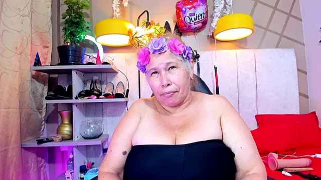 Snapshot of girl_amada chatting on 02-23-25, 06:07 girl amada online show from 02-23-25, 06:07