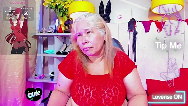 Snapshot of girl_amada chatting on 03-07-25, 03:40 girl amada online show from 03-07-25, 03:40