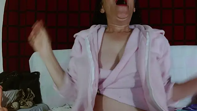 Tita Madurita online show from 04-25-26, 09:23