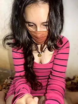 Snapshot of Chahrazad66 chatting on 10-09-25, 01:25 Chahrazad66 online show from 10-09-25, 01:25