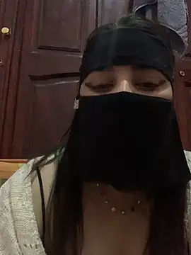 Snapshot of Miss-Soka chatting on 12-17-24, 05:07 Miss-Soka online show from 12-17-24, 05:07