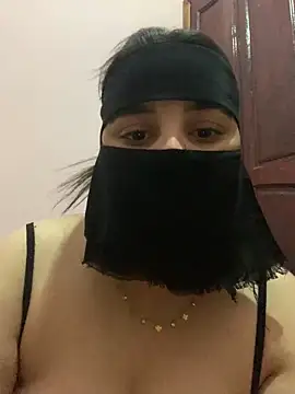 Snapshot of Miss-Soka chatting on 12-18-24, 06:14 Miss-Soka online show from 12-18-24, 06:14