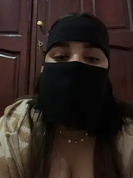 Snapshot of Miss-Soka chatting on 01-02-25, 11:38 Miss-Soka online show from 01-02-25, 11:38