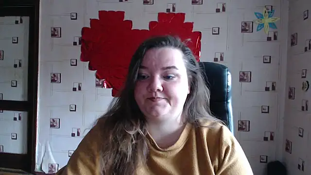 Snapshot of TasyaBigTTs chatting on 03-18-25, 06:36 TasyaBigTTs online show from 03-18-25, 06:36