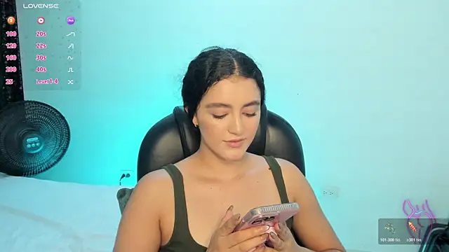Adhara-zanne online show from 06-19-26, 04:11