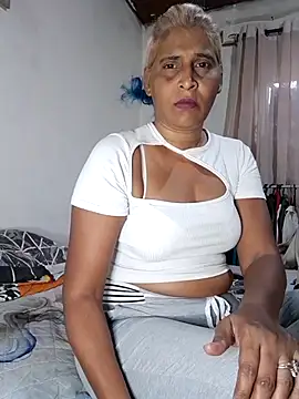 Goodgirlsue 77 online show from 03-01-26, 03:47