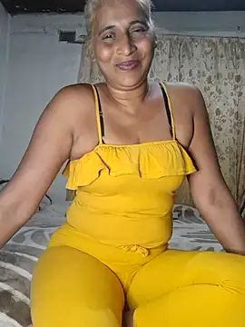 Goodgirlsue 77 online show from 04-06-26, 03:35