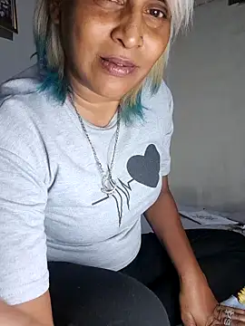 Snapshot of Goodgirlsue_77 chatting on 06-14-26, 08:22 Goodgirlsue 77 online show from 06-14-26, 08:22