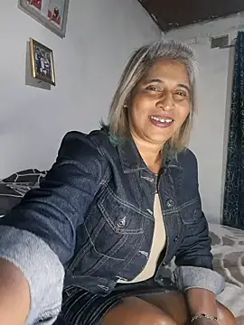 Snapshot of Goodgirlsue_77 chatting on 07-14-26, 01:50 Goodgirlsue 77 online show from 07-14-26, 01:50