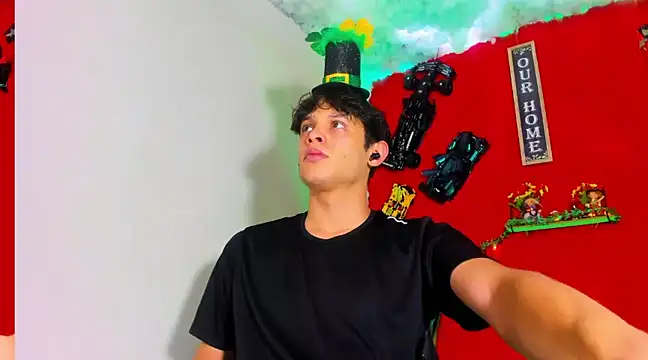 LilOwen  online show from 03-17-25, 01:46