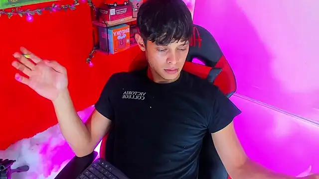 LilOwen  online show from 09-16-25, 06:42