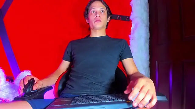 LilOwen  online show from 03-25-26, 04:24