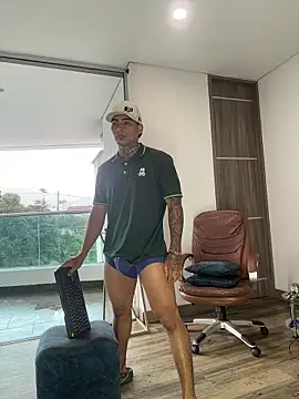 Snapshot of Dominiofit chatting on 02-07-26, 12:09 Dominiofit online show from 02-07-26, 12:09