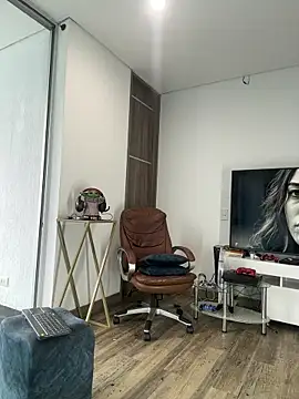 Snapshot of Dominiofit chatting on 02-11-26, 12:32 Dominiofit online show from 02-11-26, 12:32