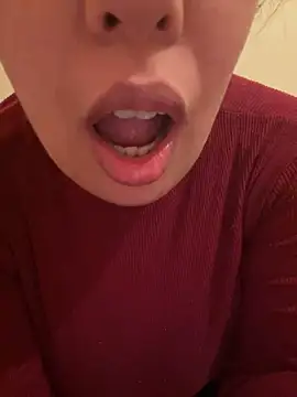 Snapshot of Samarr_9and chatting on 12-24-24, 10:33 Samarr 9and online show from 12-24-24, 10:33