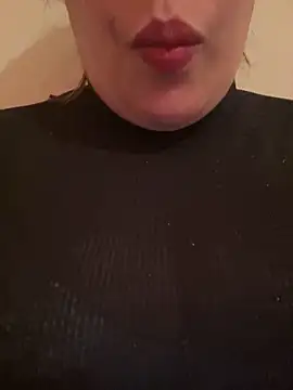 Snapshot of Samarr_9and chatting on 01-28-25, 11:49 Samarr 9and online show from 01-28-25, 11:49