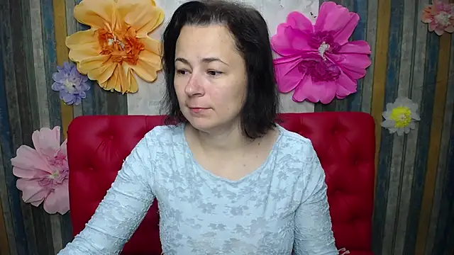 Snapshot of MarieSho chatting on 05-14-26, 06:09 MarieSho online show from 05-14-26, 06:09