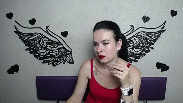 JasmineKouch online show from 09-19-25, 05:35