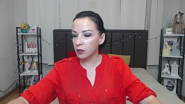 ElizabethSho online show from 09-18-25, 05:04