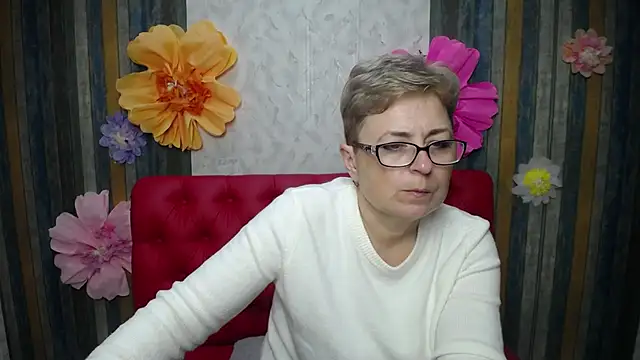 EmiliaGree online show from 04-19-26, 06:10