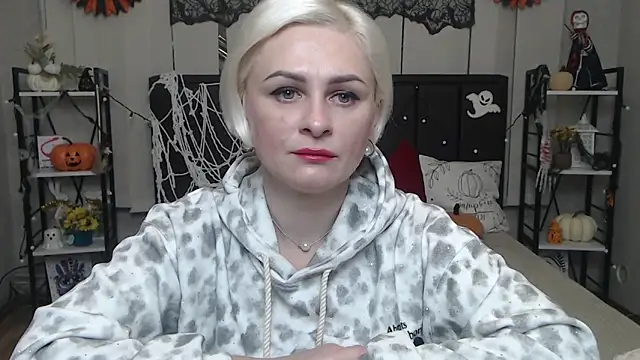 OliviaHorst online show from 11-02-25, 06:10