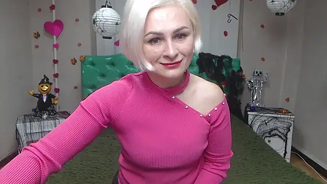 OliviaHorst online show from 11-05-25, 07:41