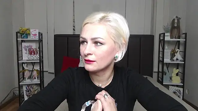 OliviaHorst online show from 11-27-25, 07:21