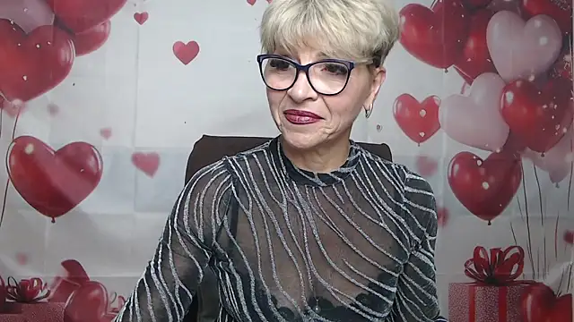Snapshot of EllaBonito chatting on 05-04-26, 05:36 EllaBonito online show from 05-04-26, 05:36