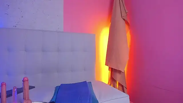 Snapshot of celestelewis chatting on 03-02-25, 06:59 celestelewis online show from 03-02-25, 06:59