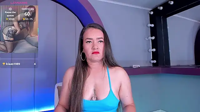 Snapshot of celestelewis chatting on 10-10-25, 07:46 celestelewis online show from 10-10-25, 07:46