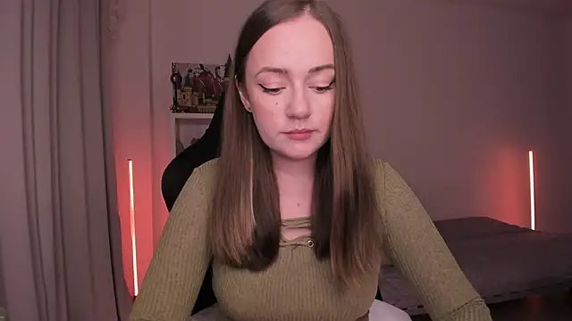 Snapshot of WalkingGirl chatting on 02-01-25, 05:58 WalkingGirl online show from 02-01-25, 05:58