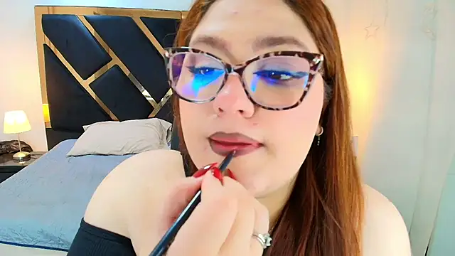 Camiila Osorio online show from 06-17-26, 07:37