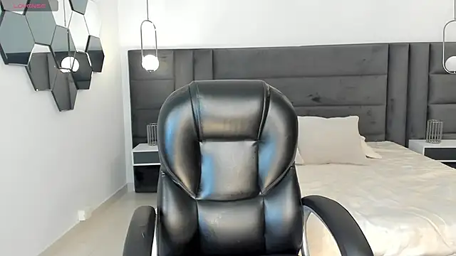 ValeriaVelvet online show from 01-15-26, 12:21