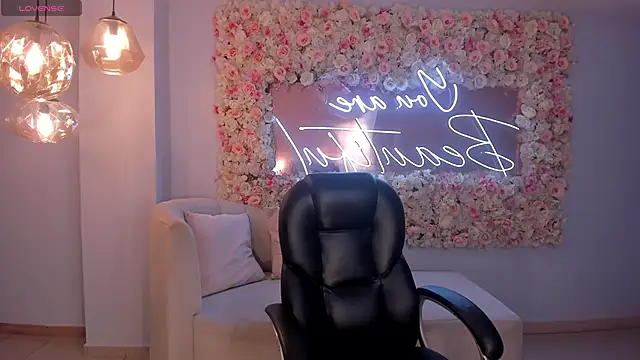 ValeriaVelvet online show from 03-24-26, 11:59