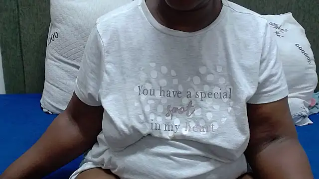 Thickchocolatex2 online show from 02-11-26, 12:32