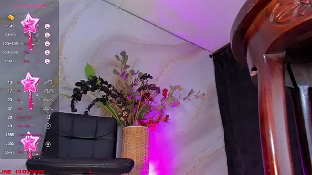 Karla-Ebony online show from 09-10-25, 01:44