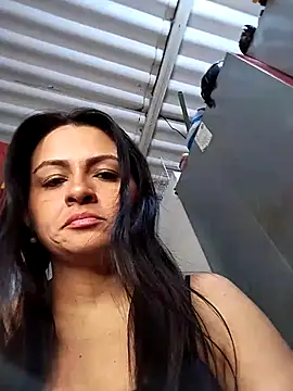 Linda Lars online show from 09-15-25, 03:39